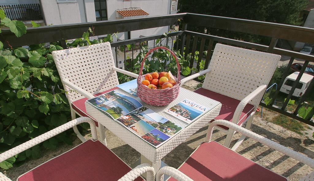 Apartments&Room Babic Kastela Dış mekan fotoğraf